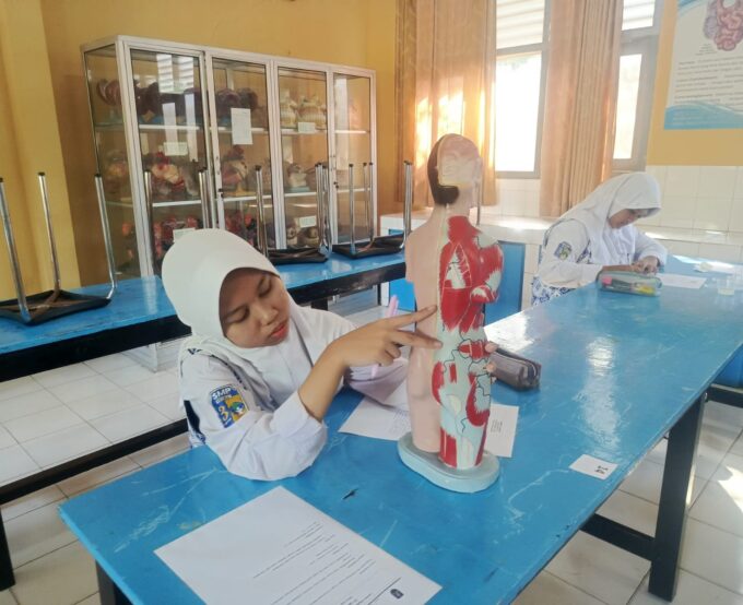 Pelaksanaan Ujian Praktik di UPT SMP Negeri 3 Tuban Kelas 9 Tahun Pelajaran 2024/2025