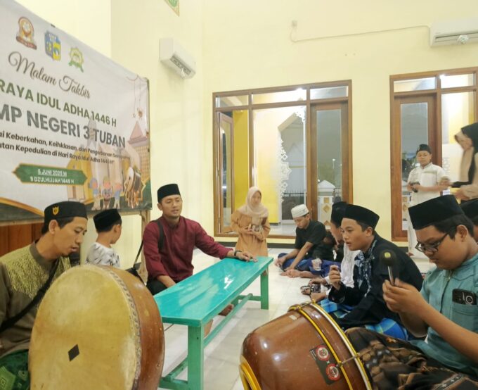 TAKBIR BERGEMA, UPT SMP NEGERI 3 TUBAN SEMARAKKAN MALAM IDUL ADHA 1446 H