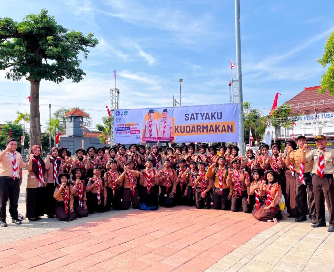 UPT SMP Negeri 3 Tuban Ikuti Upacara Peringatan Hari Pramuka ke-64 di Alun-Alun Tuban