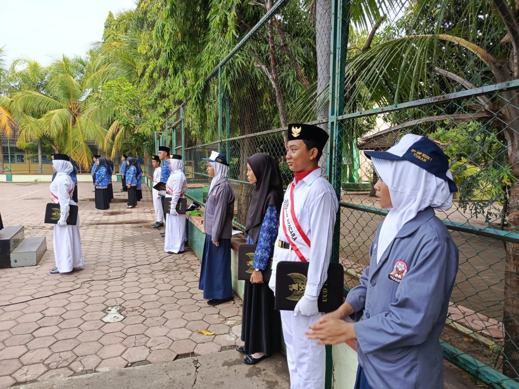 IMG_20251028_070810_571 - IMG_20251028_070810_571 -