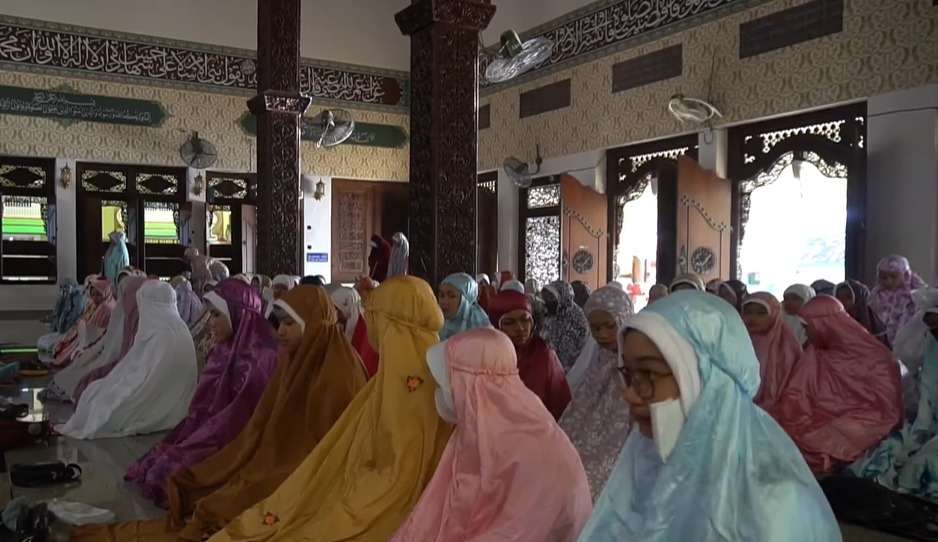 WhatsApp Image 2025-10-22 at 07.57.44 WhatsApp Image 2025-10-22 at 07.57.44