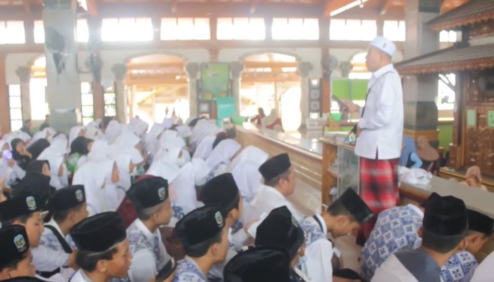 WhatsApp Image 2025-10-22 at 07.59.12 WhatsApp Image 2025-10-22 at 07.59.12