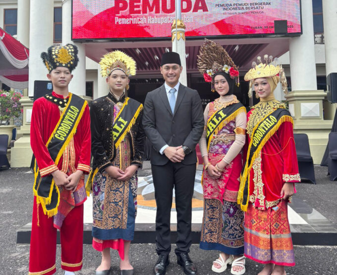 UPT SMP Negeri 3 Tuban Terlibat Sebagai Petugas Bhinneka Tunggal Ika pada Upacara Hari Sumpah Pemuda ke-97