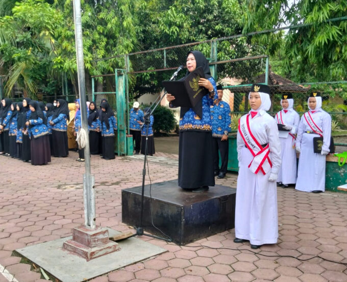 UPT SMP Negeri 3 Tuban Gelar Upacara Hari Pahlawan 2025 dengan Penuh Semangat Nasionalisme