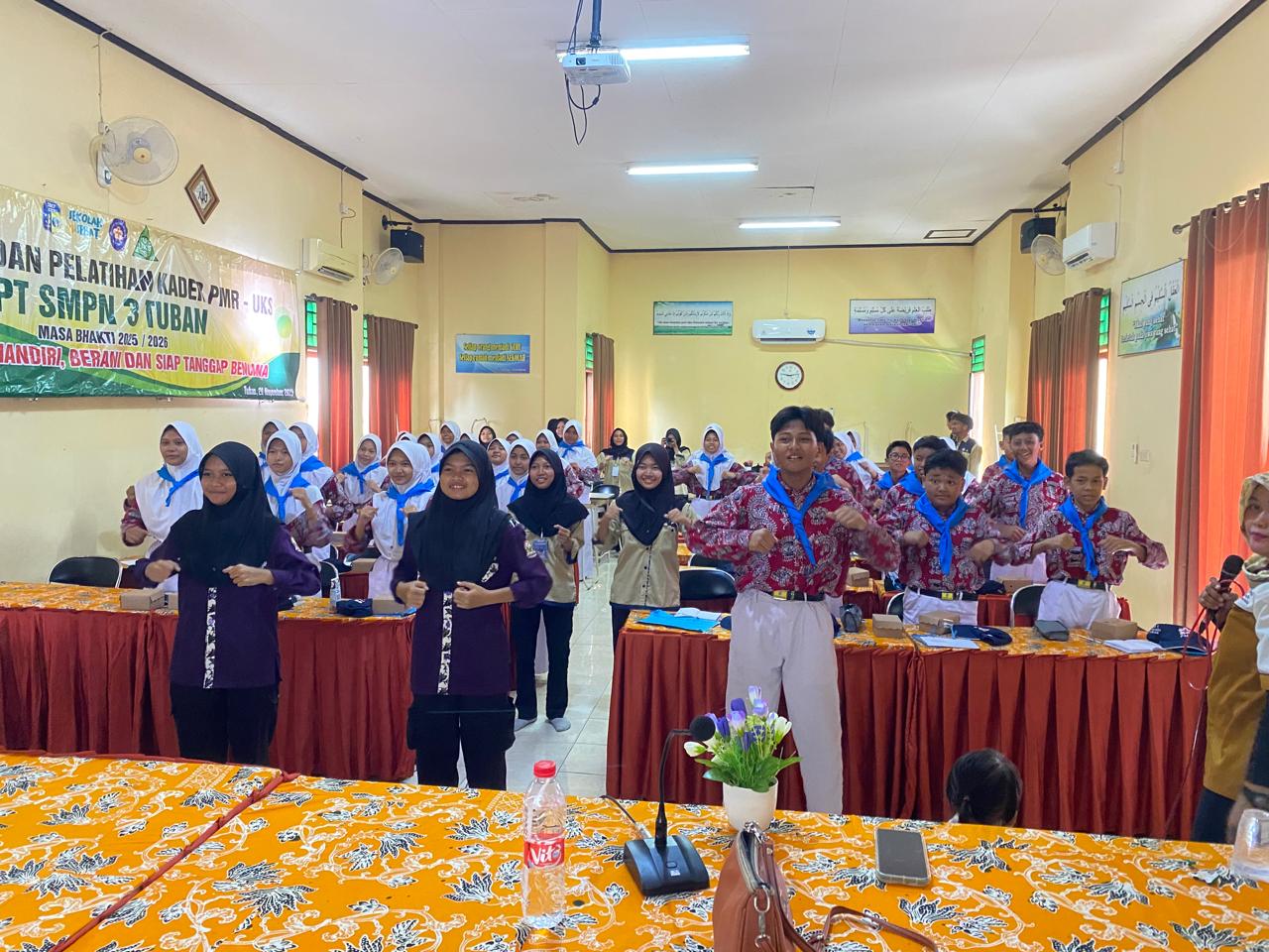 WhatsApp Image 2025-11-30 at 13.35.16 Materi PMR di Aula