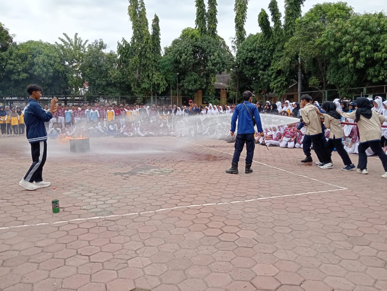 WhatsApp Image 2025-12-02 at 16.24.01 (1) WhatsApp Image 2025-12-02 at 16.24.01 (1)